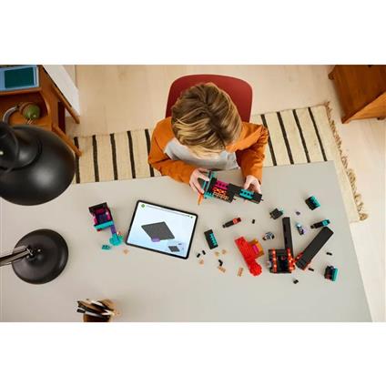 21279 Lego Minecraft Enderman Kulesi 867 Parça +9 Yaş