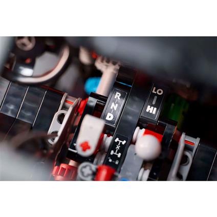 42177 Lego Technic Mercedes-Benz G 500 Professıonal Line 2891 Parça +18 Yaş