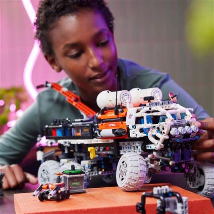 42180 Lego Technic Mars Ekibi Keşif Aracı 1599 Parça +11 Yaş