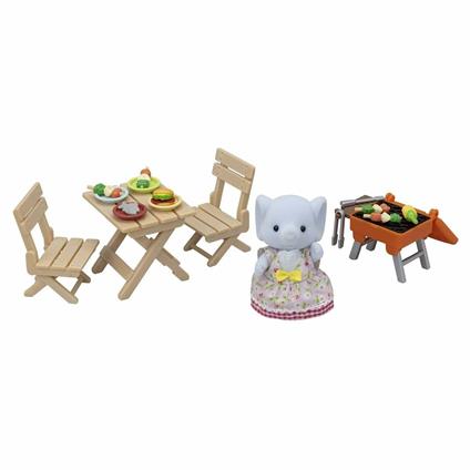 5640 Sylvanian Families Fil Kız Ve Barbekü Piknik Seti  +3 Yaş