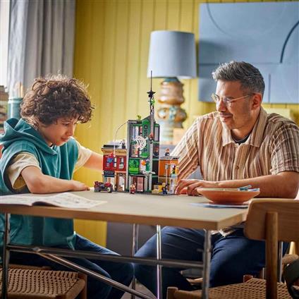 76324 Lego Marvel Örümcek Adam, Oscorpa Karşı 808 Parça +10 Yaş