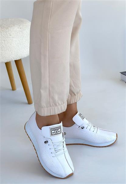 Fiert Beyaz Cilt Bağcıklı Spor Ayakkabı