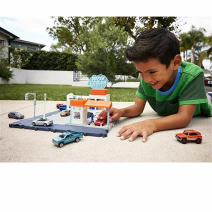 Hnj54 Matchbox Aksiyon Sürücüleri Süper Oto Yıkama Oyun Seti