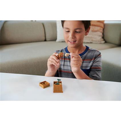 Hvb29 Jurassic World Crushivores Serisi - Sürpriz Aksesuarlı Figür