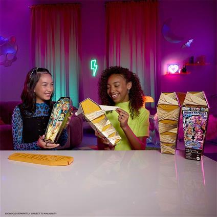 Hyv64 Monster High Gizemli Sırlar Havalı Pijama Partisi Serisi