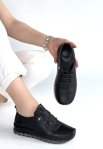 Jiten Siyah Deri Bağcıklı Spor Ayakkabı