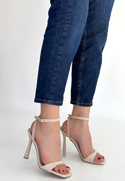 Jowin Bej Rugan Topuklu Bilekten Kemerli Ayakkabı