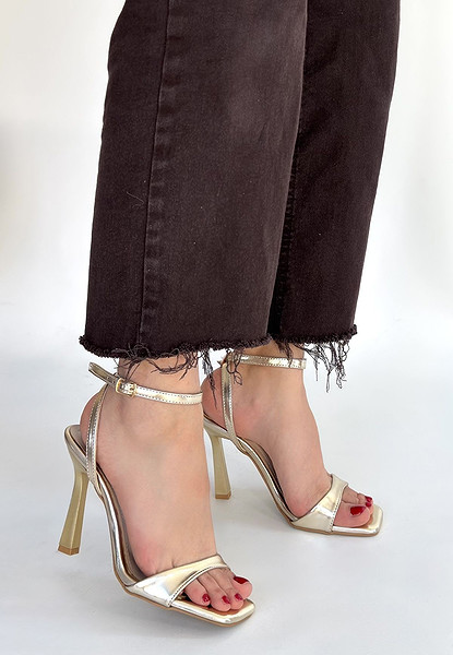 Jowin Gold Rugan Topuklu Bilekten Kemerli Ayakkabı