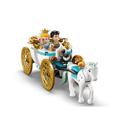 43275 Lego Disney Prensesi Sindirella'nın Şatosu Ve At Taşıyıcı 596 Parça +6 Yaş