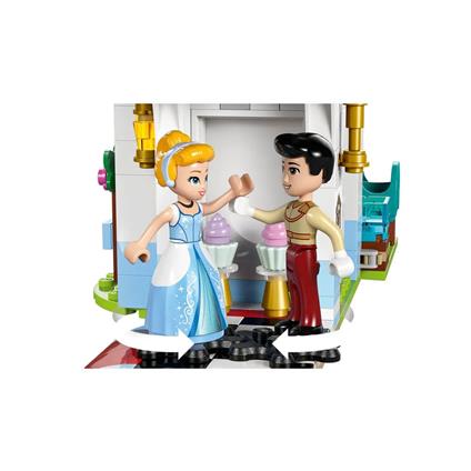 43275 Lego Disney Prensesi Sindirella'nın Şatosu Ve At Taşıyıcı 596 Parça +6 Yaş