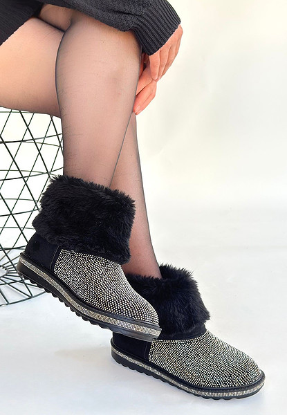 Linka Siyah Süet Gümüş Boncuk İşlemeli Bot