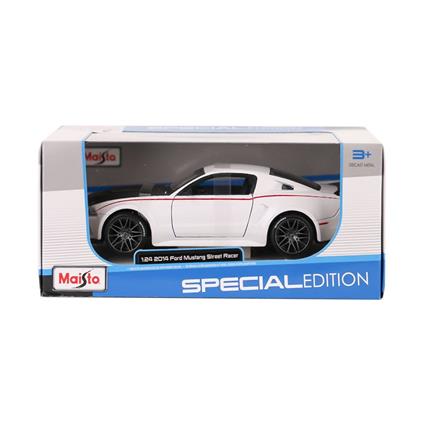 May 31506 2014 Ford Mustang Street Racer 1:24 Model Araba -Necotoys