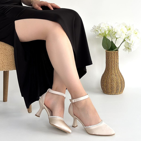 Mejja Bej Saten Topuklu Ayakkabı