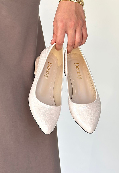 Nitya Bej Baskılı Rugan Topuklu Ayakkabı