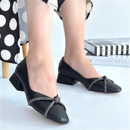 Pety Siyah Cilt Topuklu Ayakkabı