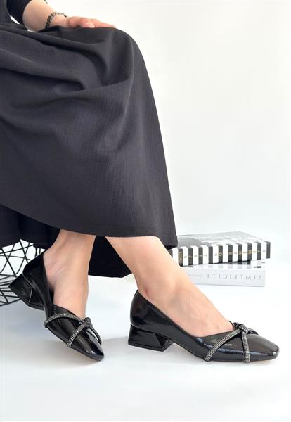 Pety Siyah Rugan Topuklu Ayakkabı