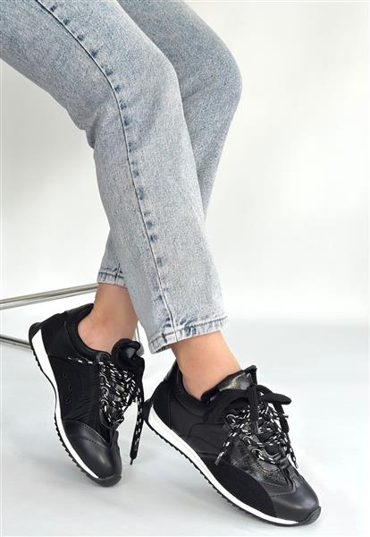 Ranu Siyah Cilt Paraşüt Detaylı Bağcıklı Spor Ayakkabı