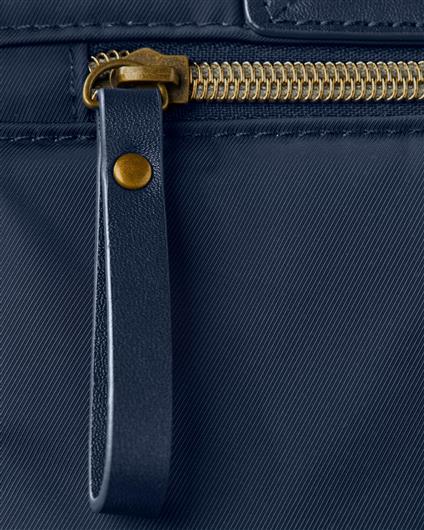 Skip Hop Main Frame El Çantası Lacivert