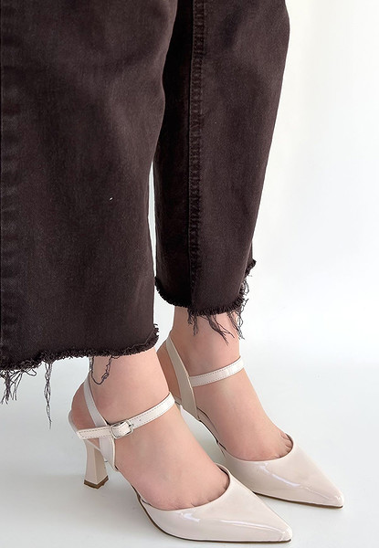 Suden Bej Rugan Topuklu Ayakkabı