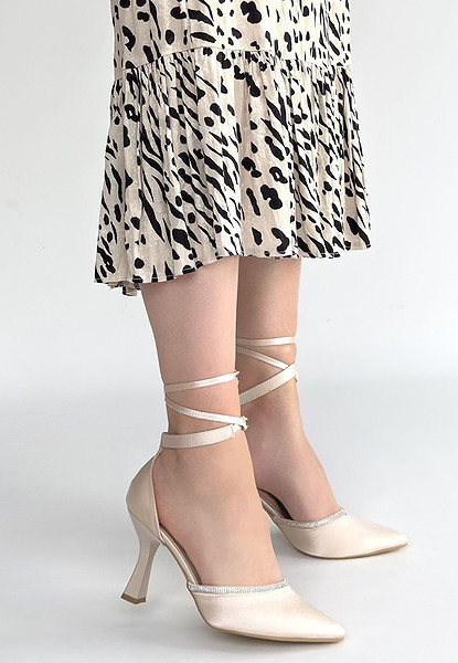 Tenja Bej Saten Bilekten Bağcıklı Topuklu Ayakkabı