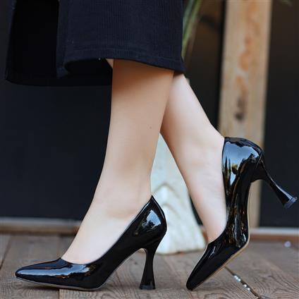 Ulba Siyah Rugan Stiletto Ayakkabı