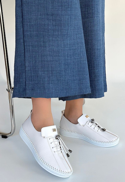 Warte Beyaz Deri Bağcıklı Spor Ayakkabı