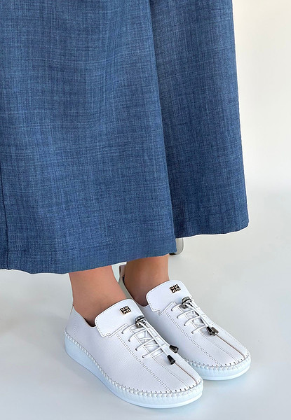 Warte Beyaz Deri Bağcıklı Spor Ayakkabı