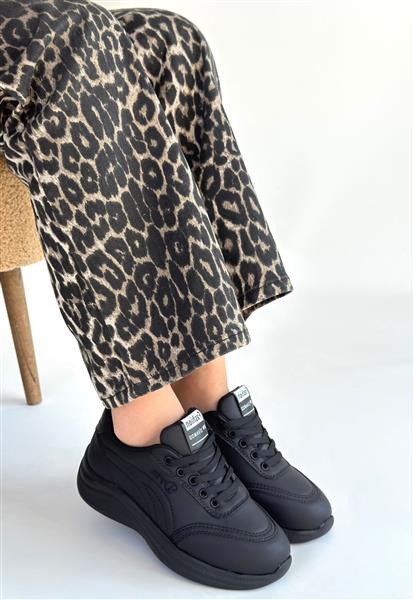 Yejja Siyah Cilt Bağcıklı Spor Ayakkabı