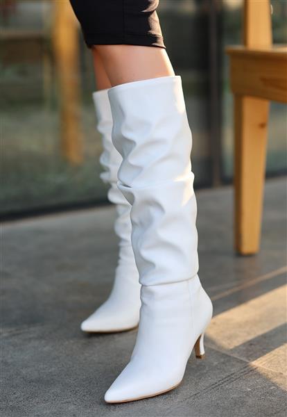 Zelya Beyaz Cilt Topuklu Çizme