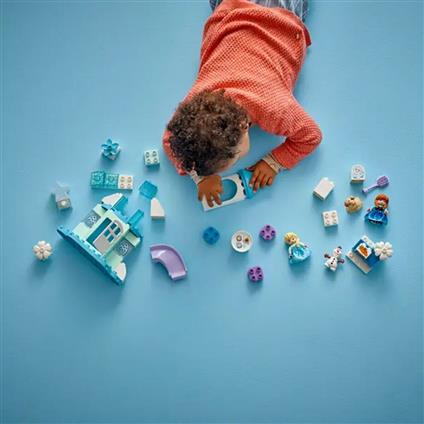 10455 Lego Duplo Anna Ve Elsa'nın Karlar Ülkesi Şato Partisi 54 Parça +2 Yaş