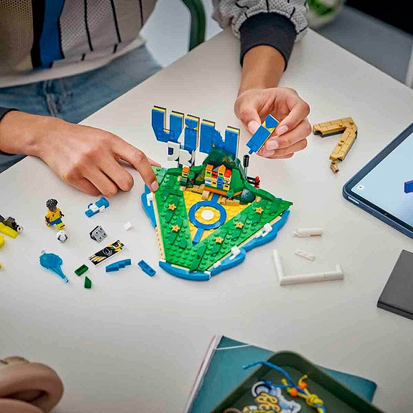 43027 Lego Editions Vini Jr. - Football Highlights 510 Parça +10 Yaş