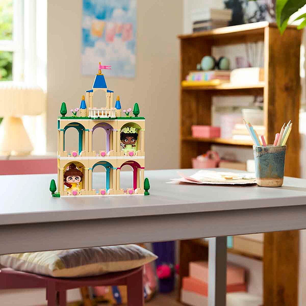 43291 Lego Disney Princess Disney Şatosu İle Mini Belle Ve Mini Tiana 358 Prç +5