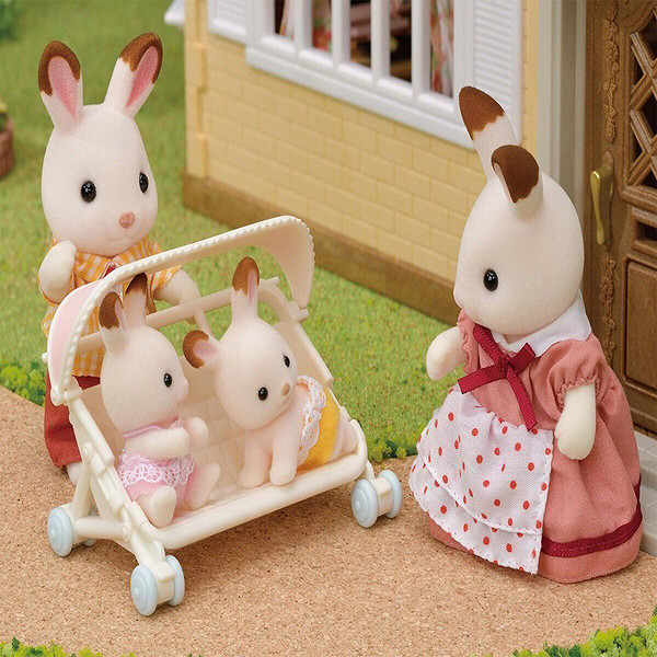 5533 Sylvanian Families Üçüzler Bakım Seti (Figürler Dahil Değildir) +4 Yaş