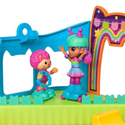 69755 Sun-Spm-Figür Oyun Set Gabby S Dollhouse Çatı Katı Paten Partisi