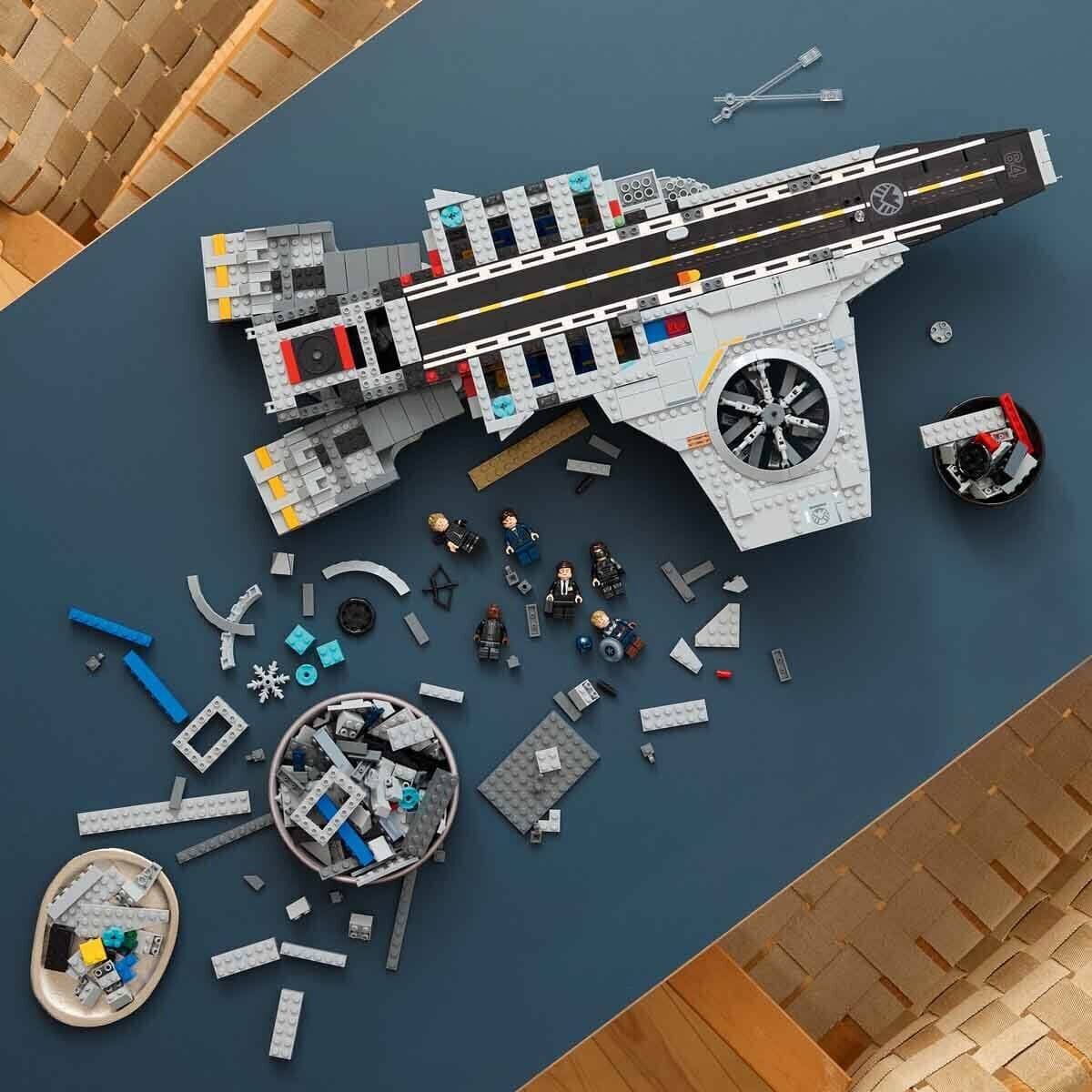 76354 Lego Marvel Helicarrier 3057 Parça +18 Yaş