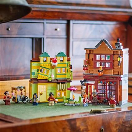76452 Lego Harry Potter-Quidditch Malzemeleri Ve Dondurma Salonu 795 Parça +8Yaş