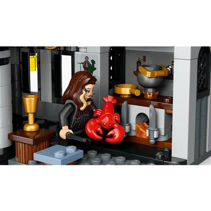 76453 Lego Harry Potter - Malfoy Malikanesi 1601 Parça +10 Yaş
