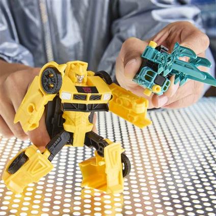 G0747 Transformers Cyberworld Zırhlı Siber Dönüşen Araba