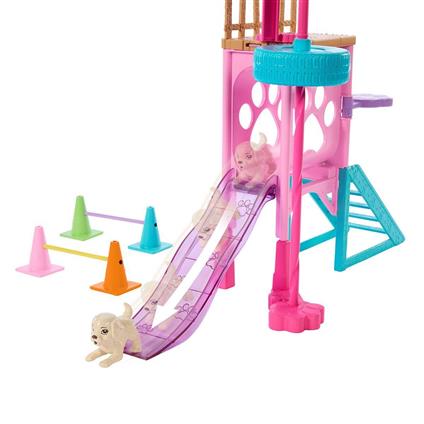 Hrm10 Stacienin Köpekçik Oyun Parkı - Barbie And Stacie To The Rescue