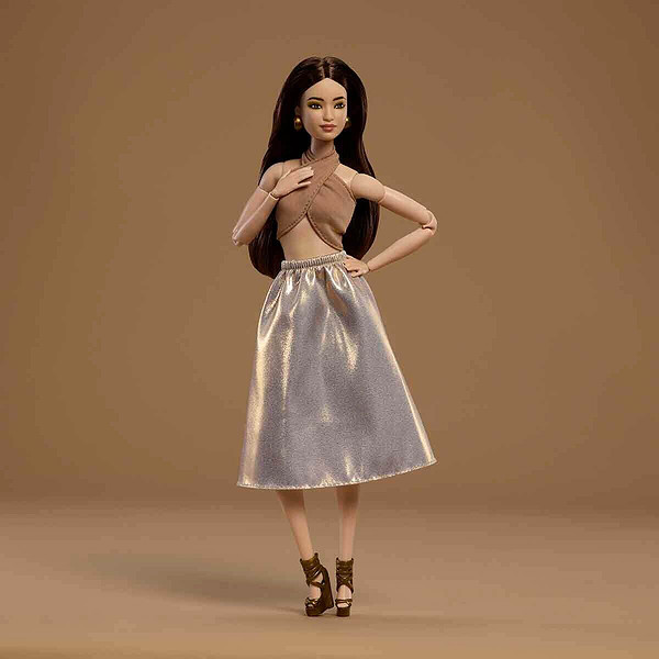 Jjx25 Barbie Basics 06 - Siyah Uzun Saçlı